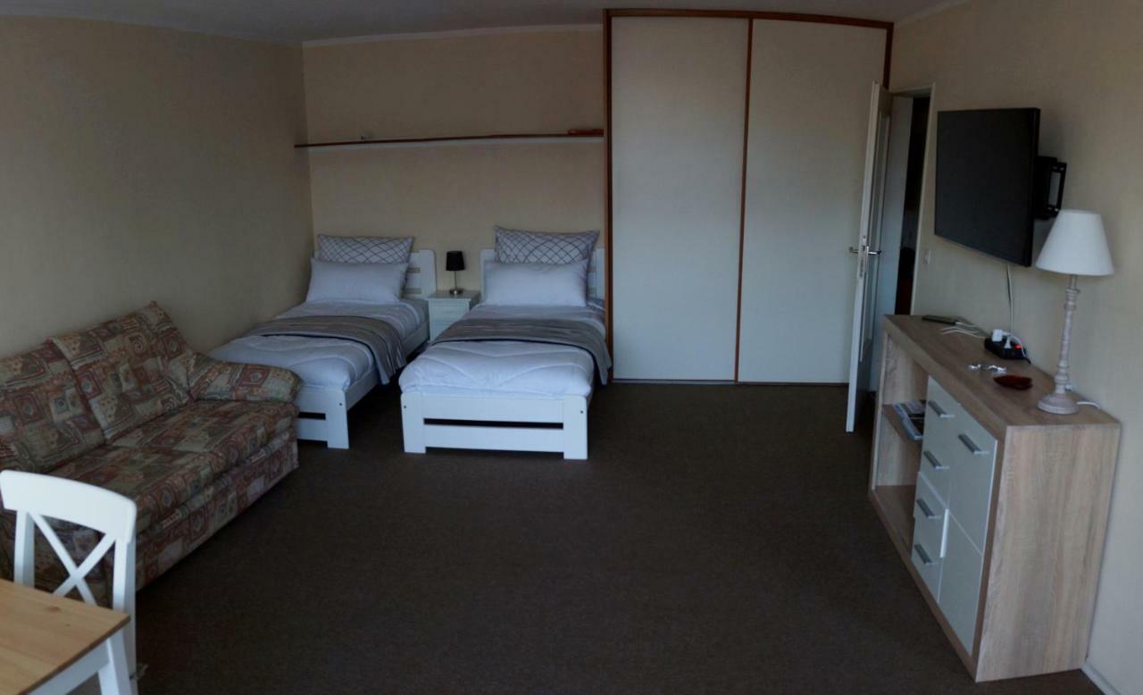 Sunny 1-Room Apartment Near Railway Station 加爾米施-帕滕基興 外观 照片