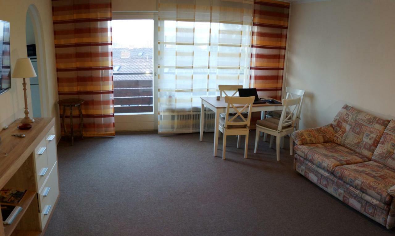 Sunny 1-Room Apartment Near Railway Station 加爾米施-帕滕基興 外观 照片